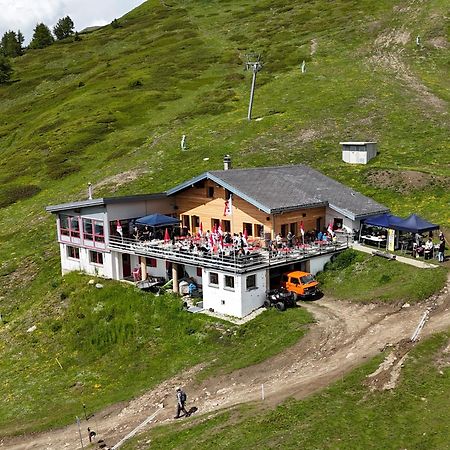 Albergue Restaurant Fleschboden Rosswald Exterior foto