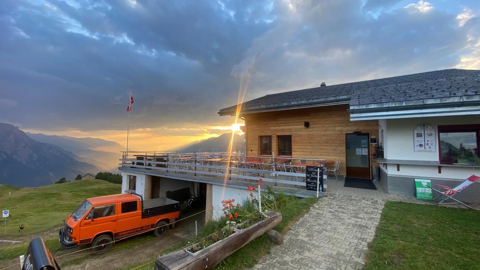 Albergue Restaurant Fleschboden Rosswald Exterior foto