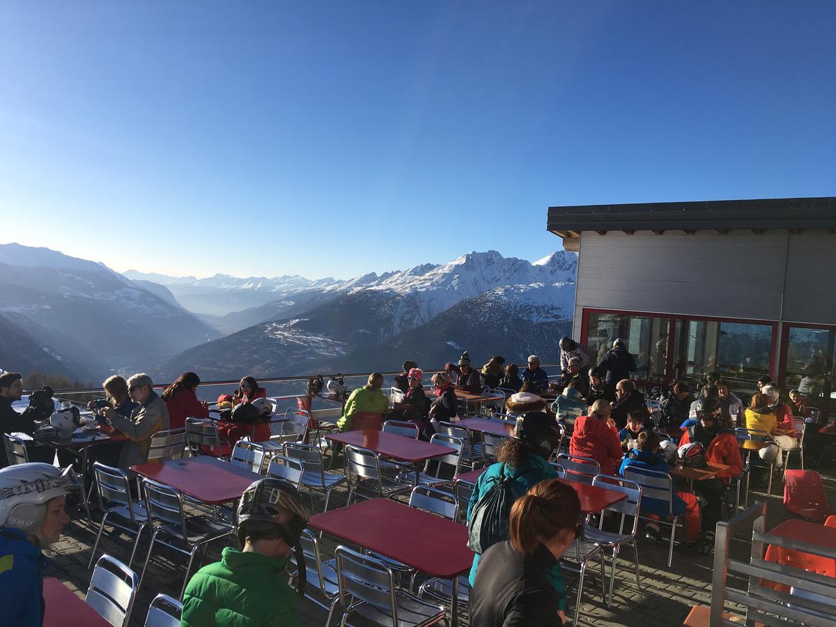 Albergue Restaurant Fleschboden Rosswald Exterior foto